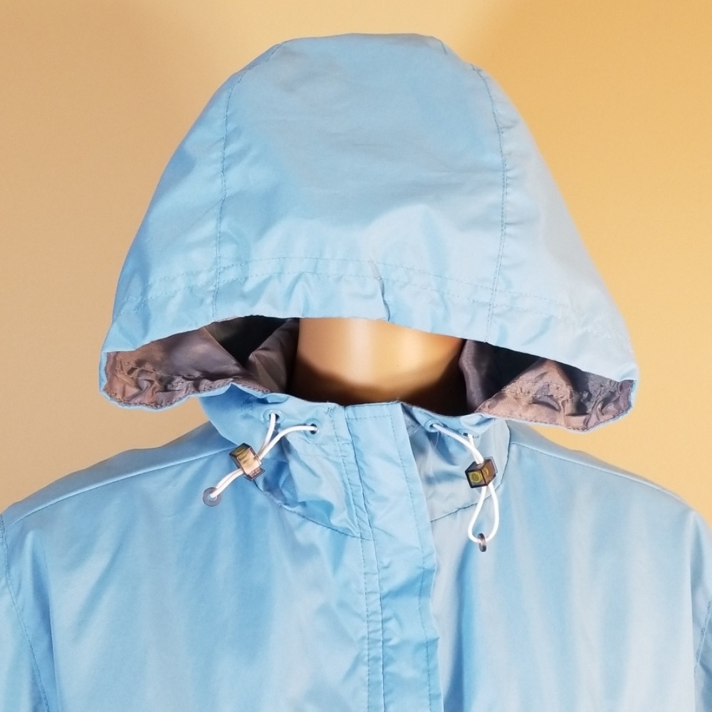 Reebok Light Blue Full Zip Windbreaker. Size M. - Picture 2 of 8